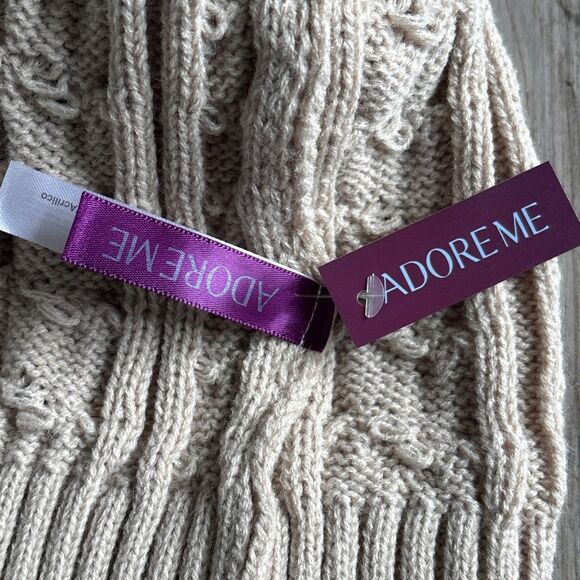 NWT Adore Me Beige Knit Beanie Hat With Fur Pom Pom One Size - Picture 5 of 7
